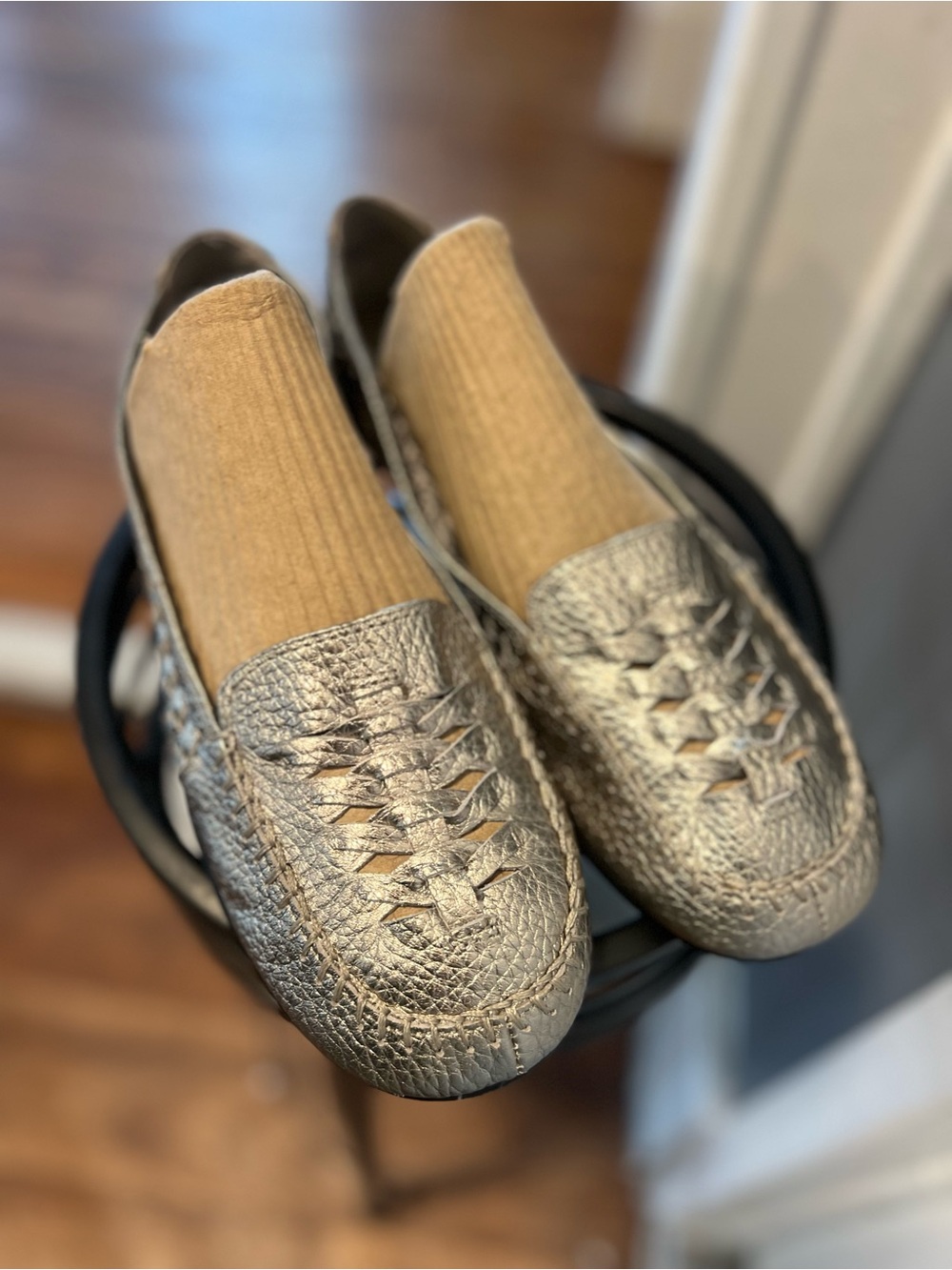 AEROSOLES Women's Metallic Gold Woven Slip-On Moccasins size 9.5
